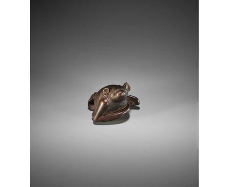 HORAKU: A FINE WOOD NETSUKE OF A SEATED BAT By Horaku, signed Horaku 宝乐Japan, Kyoto, early 19th century, Edo period (1615-186