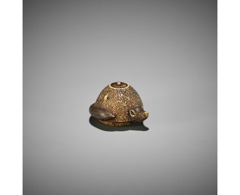 HOMIN: A STAG ANTLER NETSUKE OF THE BUNBUKU CHAGAMA By Homin, signed Homin 法民Japan, Tokyo, Asakusa, late 19th centuryVery fin