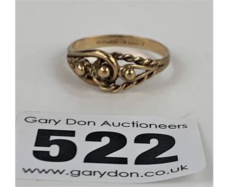 9k gold entwined ring, size N, w: 1.7 gms