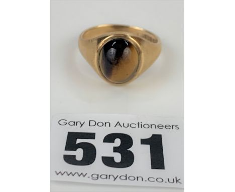 9k gold ring with tiger’s eye stone, size U, w: 5 gms