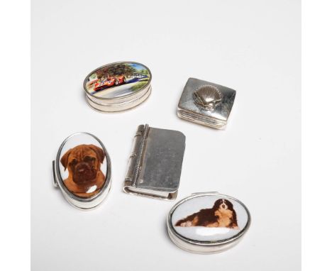 Charming set of five miniature pill boxes, each crafted in sterling silver and marked 925. The lids are adorned with decorati
