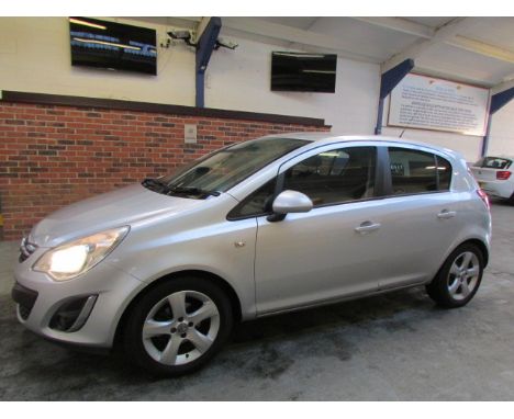 Make &amp; Model: Vaxhall Corsa SXIDate of Reg: BJ11 GOEColour: Silvercc: 1229MoT: 18-12-2020Fuel Type: PETROLMileage: 114kTr