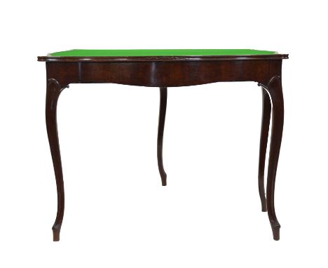 French mahogany card table, serpentine foldover top, cabriole legs, width 100cm, depth 49cm, height 71cm.
