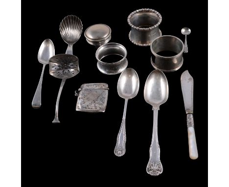George III silver caddy spoon, Josiah Snatt, London 1800, with scallop bowl; four teaspoons, London 1801; pair of salt spoons
