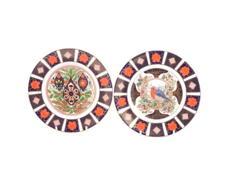 Two Royal Crown Derby Christmas plates, Imari pattern, third and fourth series, diameter 21cm., each boxed with certificates;