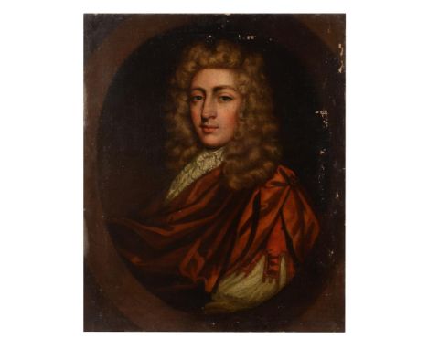 Follower of John Vanderbank Portrait of a gentleman Oil on canvas, feigned oval 75.5 x 62cm (29½ x 24¼ in.)Unframed Provenanc