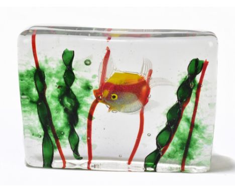 MURANO; a glass aquarium block, encased with a single fish and reeds, 9.5x13cm.&nbsp;Additional InformationLight base wear as
