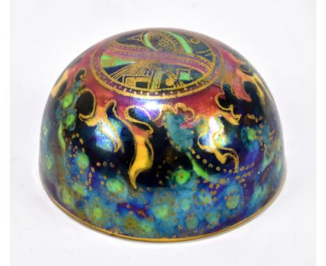 DAISY MAKEIG-JONES FOR WEDGWOOD; a 'Fairyland Lustre' ginger jar cover, decorated with flames and gilt highlights, diameter 5