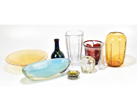 A collection of assorted Art Glass including a Murano style conical bowl with gilt linear decoration, a John Ditchfield iride