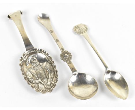 ROBERT LINDSAY; a hallmarked silver Oban spoon, hallmarked for R. Lindsay Oban 1929, with a Continental imported silver caddy