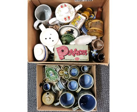 Two boxes of Wade items.