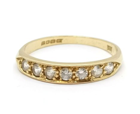 18ct hallmarked gold white stone set ring - size R &amp; 3g total weight 