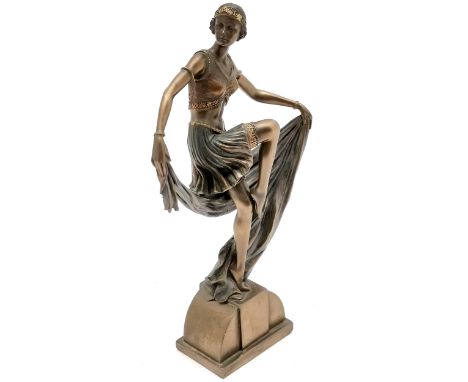 Veronese Art Deco style figural sculpture - 24.5cm high 