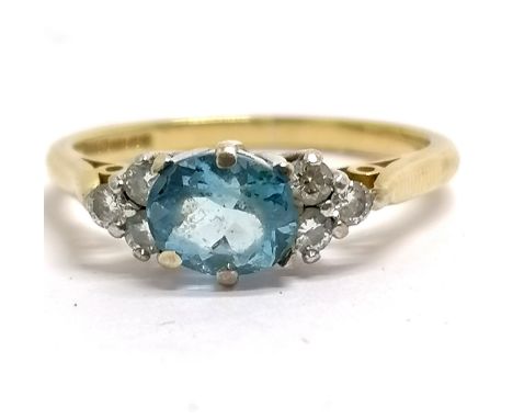 18ct hallmarked gold aquamarine &amp; diamond set ring - size K½ &amp; 2.4g total weight ~ aquamarine is chipped / scuffed an