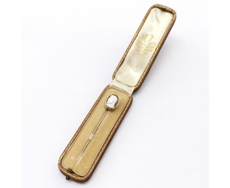 Antique unmarked gold hand carved cameo shell portrait pin in original Poile &amp; Smith (London) retail box - box 8cm long &