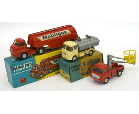 Corgi Major Toys 1110 Mobilgas Petrol Tanker, red Bedford Petrol tanker, flat spun wheels, in good condition, a few paint chi