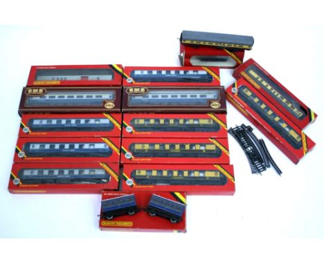 Hornby Railways 00 Gauge Coaches: 4 x R.229 Lucille Pullman Car’s, 4 x R230 Pullman Golden Arrow’s,2 x Airfix GMR 1st Class M