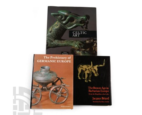 1979-1990 A.D. Briard, J., - The Bronze Age in Barbarian Europe - London, 1979, hardback with dustwrapper, 246 pp, line drawi