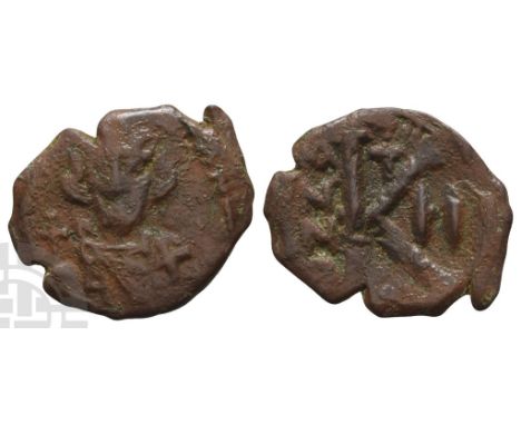 First reign, AD 685-695. Constantinople mint. Dated RY 2 (AD 686/7). Uncertain officina. Crowned bust facing, holding globus 
