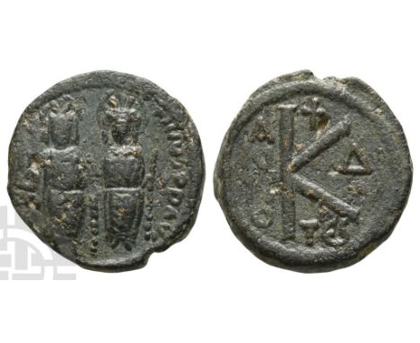 AD 565-578. Uncertain military mint. Dated RY 4 (AD 568-569). [..]TINVS P P AVI, Justin, holding globus cruciger, and Sophia,