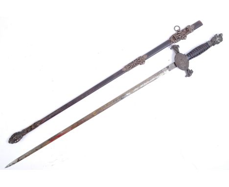 An early 20th Century US American Knights of Pythias fraternal / secret society sword. The masonic style sword having a Knigh