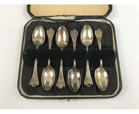 A cased set of six George VI silver trefid pattern coffee spoons, R F Mosley, Sheffield, 1943, 57.3g