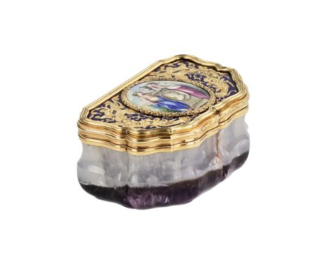 A unique snuff box made of solid amethyst with an engraved gold lid and a handmade enamel medallion. Luxurious and majestic i