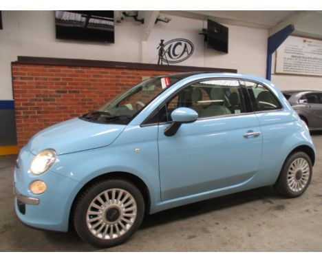 Make &amp; Model: Fiat 500 LoungeDate of Reg: LS11 FPTColour: Bluecc: 1242MoT: 07-06-2021Fuel Type: PETROLMileage: 77kTransmi