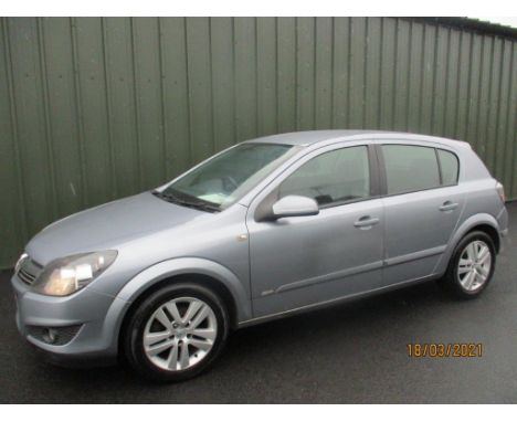 Make &amp; Model: Vauxhall Astra SXI TwinportDate of Reg: NX09 UWUColour: Silvercc: 1364MoT: 08-01-2022Fuel Type: PETROLMilea