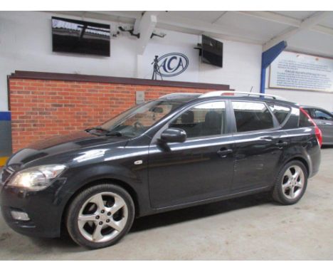 Make &amp; Model: Kia Ceed 3Date of Reg: LG60 EVNColour: Blackcc: 1591MoT: 06-10-2021Fuel Type: PETROLMileage: 114kTransmissi