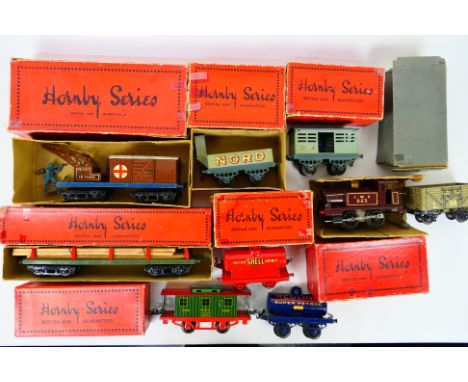 Hornby - Bing - A boxed O gauge tank engine, 7 x boxed wagons and an unboxed wagon. Includes Tank Loco # No.1 in LMS livery w