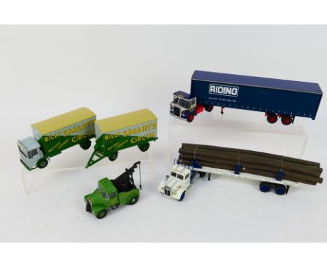 Corgi - Heavy Haulage - 4 x unboxed trucks in 1:50 scale, Scammell Highwayman crane # 31003, AEC box van &amp; trailer # 9789