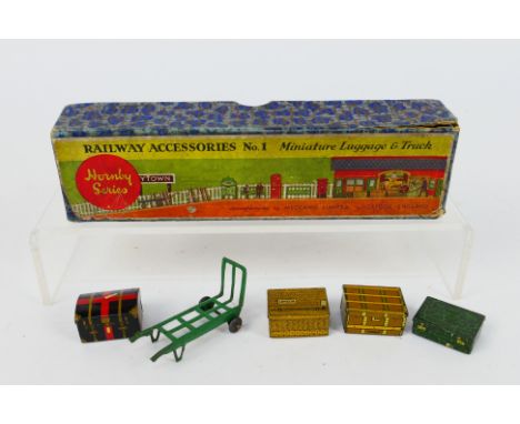 Hornby - A boxed Hornby Series Railway Accessories No.1 - Miniature Luggage &amp; Truck. This set appears in Good condition w