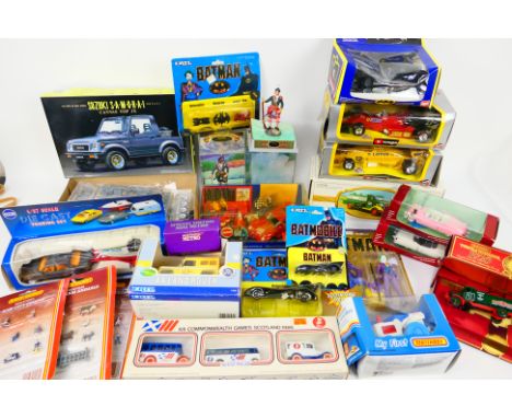 Matchbox - Britains - Bandai - Kees - Others - A mixed lot containing a variety of boxed items that include diecast and plast