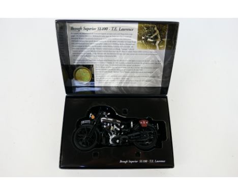 Minichamps - A boxed 1:12 scale #122 135500 Brough Superior SS100 T.E Lawrence 1932 - The die-cast model from the Minichamps 