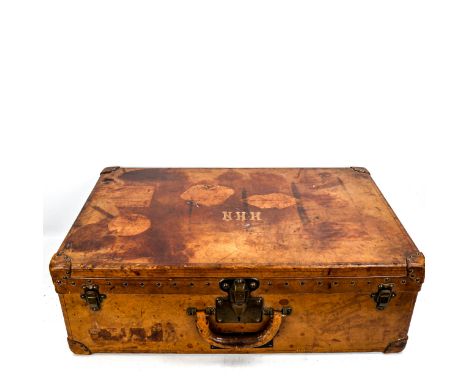 LOUIS VUITTON -a Vintage brown leather travelling case, with leather corners, original brass fittings, and original interior 