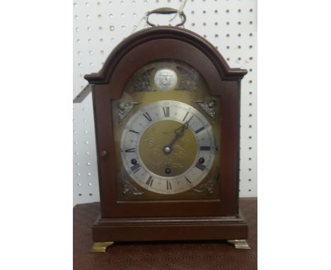 A good Elliott chiming bracket clock with key, height 38cm, It has selectable dual chimes and it's chimes are silenced during