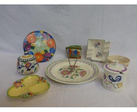 A selection of 1930s ceramics including Clarice Cliff & Poole. 