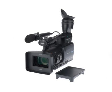 black, body G, powers up, LCD lights up, not further tested, with shotgun microphone, accessory box with mains cable, charger