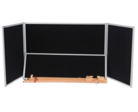 black felt surface, opens to approx. 180x60cm, with a Reeves wooden easel frame, in a carry casePlease Note: This item cannot
