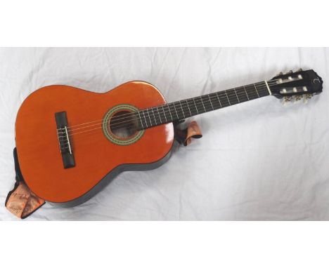 DISCOVERY BY TANGLEWOOD ACOUSTIC GUITARmodel DBT 34 with shoulder strap and soft case 