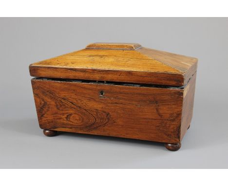 Antique Mahogany Sarcophagus Tea Caddy. The caddy having twin tea cavities, approx 33 x 8 x 17 cms together with an Edwardian