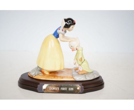 Royal Doulton Walt Disney snow white & 7 Dwarfs, Dopey first kiss limited edition figure 