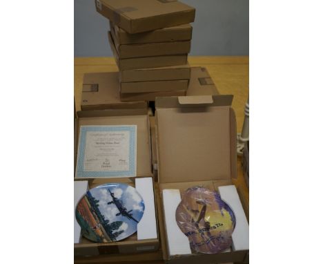 Royal Doulton, Royal Worcester & other Bradford exchange cabinet plates all boxed with coa 