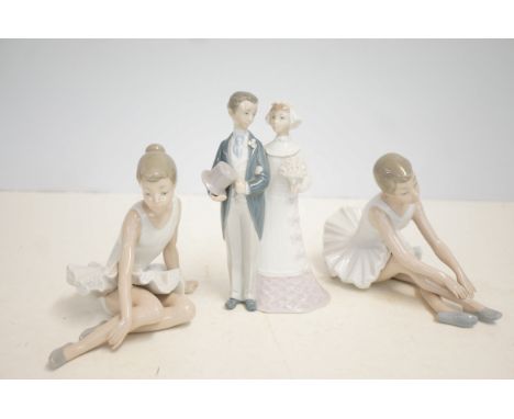 Lladro 4808 'The wedding' together with 2 Nao figures 