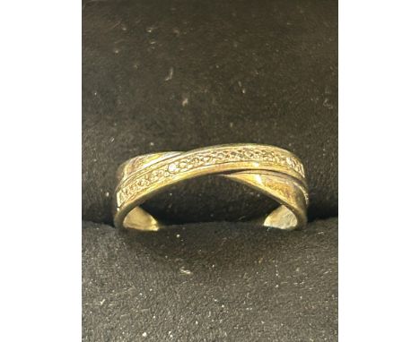 9ct Gold crossover ring set with diamonds Size K 2g