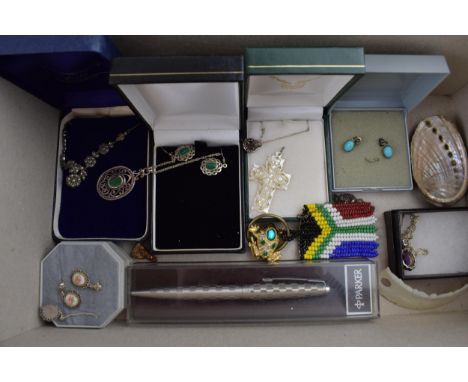 A collection of jewellery and other similar items to include silver and costume jewellery items, a Parker pen, Made in Englan