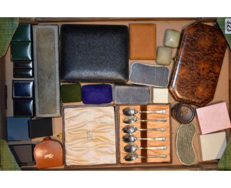 A collection of Jewellery boxes to include vintage and antique examples together with a good selection of usable contemporary