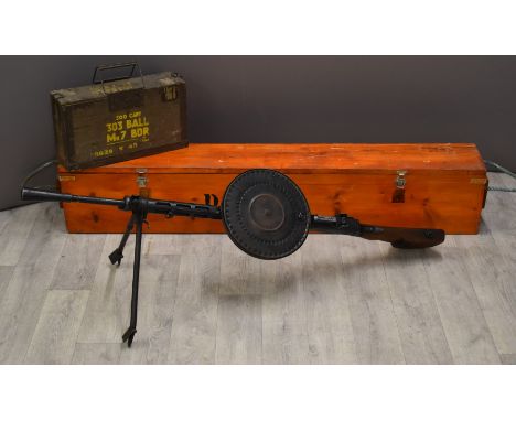 Deactivated Russian Degtyarev 7.62mm light machine gun with drum magazine, stock impressed 'RZ 307', top flat impressed '1934