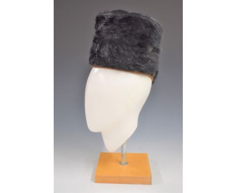 British Army Royal Gloucestershire Hussars fur busby size 7⅛, 1472 Brewer 22½ to interior label. Consigned for sale by the Tr